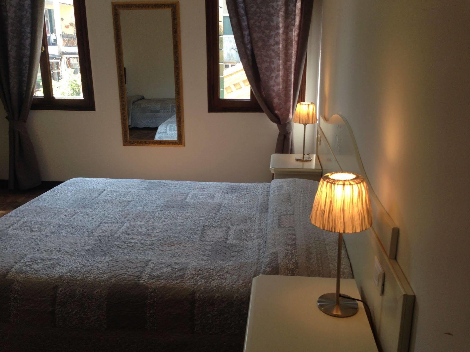 Guest House Loredana Locanda *